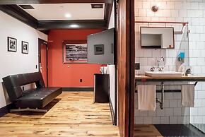 City Hall Grand Hotel