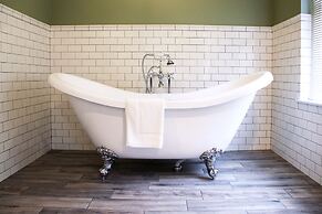 City Hall Grand Hotel