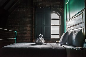 City Hall Grand Hotel