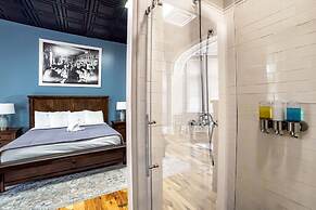 City Hall Grand Hotel