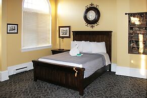 City Hall Grand Hotel