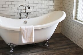 City Hall Grand Hotel