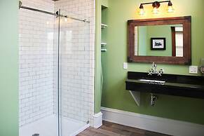 City Hall Grand Hotel