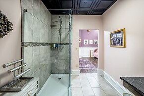 City Hall Grand Hotel