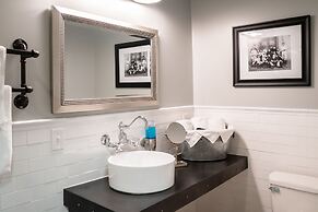 City Hall Grand Hotel