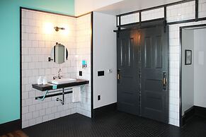 City Hall Grand Hotel