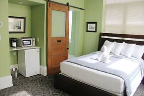 City Hall Grand Hotel