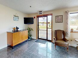 Oscoda Lakeside Hotel