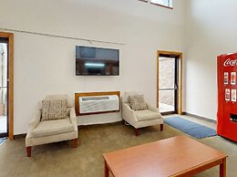 Oscoda Lakeside Hotel