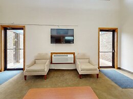 Oscoda Lakeside Hotel