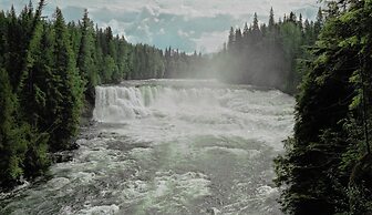 Blue Grouse Country Inn Bed & Breakfast