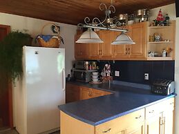 Blue Grouse Country Inn Bed & Breakfast