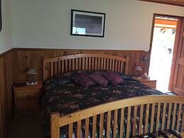 Blue Grouse Country Inn Bed & Breakfast