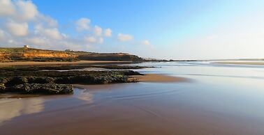 Dar Danse the Bubble on the Beach