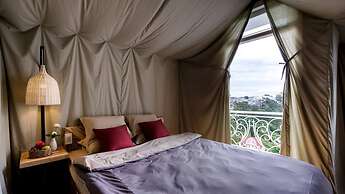 Yolo Camping House - Hostel