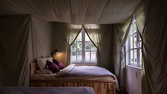 Yolo Camping House - Hostel