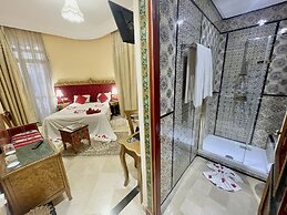 Royal Victoria - Ex British Embassy