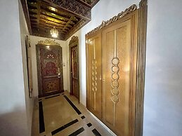 Royal Victoria - Ex British Embassy