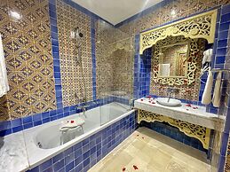 Royal Victoria - Ex British Embassy