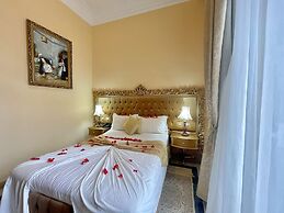 Royal Victoria - Ex British Embassy