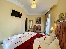 Royal Victoria - Ex British Embassy