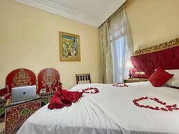 Royal Victoria - Ex British Embassy