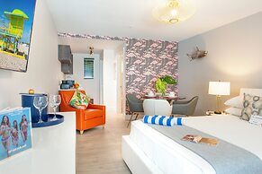 Waterside Hotel and Suites