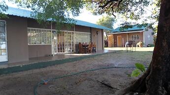 Ditlhapi Guest House