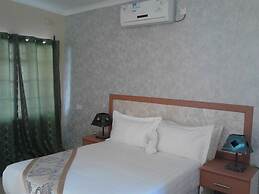 Pacific Conqueror Self Catering Units