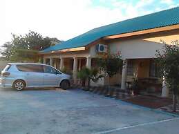 Pacific Conqueror Self Catering Units