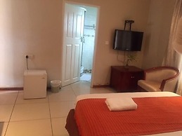 Comfort Palace Guesthouse Kasane