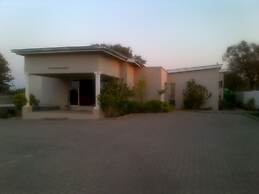 Comfort Palace Guesthouse Kasane