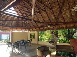 Gran Hotel de Lago - Lago Agrio