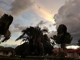 Gran Hotel de Lago - Lago Agrio