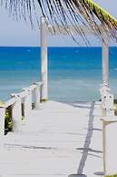 Peninsula Beach Club Hotel