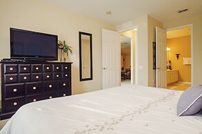 3BD 2BA Sleeps 8 Platinum RVC30203 Bedroom RHOF