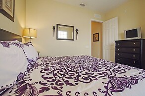 3BD 2BA Sleeps 8 Platinum RVC30203 Bedroom RHOF