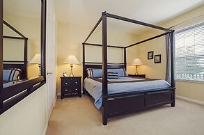 3BD 2BA Sleeps 8 Platinum RVC30203 Bedroom RHOF