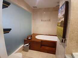 Kyriad Arra Hotel Cepu