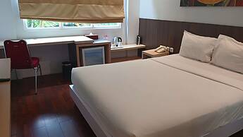 Kyriad Arra Hotel Cepu