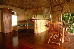 Vanira Lodge