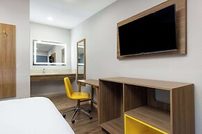 Days Inn by Wyndham Bakersfield