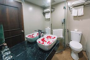 Hanoi Lake View Hotel & Travel