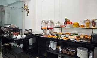 Hanoi Lake View Hotel & Travel