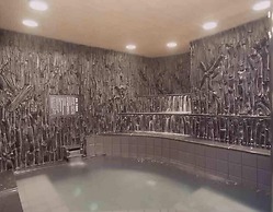 Capsule Hotel Wellbe Sakae - Caters to Men