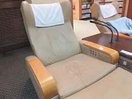 Capsule Hotel Wellbe Sakae - Caters to Men