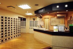 Capsule Hotel Wellbe Sakae - Caters to Men