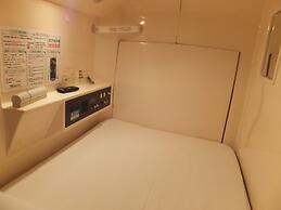 Capsule Hotel Wellbe Sakae - Caters to Men