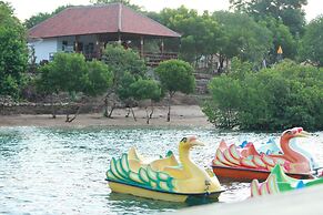 White Sandy Beach Menjangan