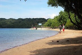 White Sandy Beach Menjangan
